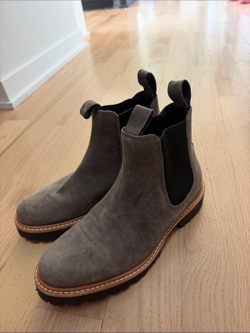 Nisolo women’s Gray Chelsea Boots with Lug Sole